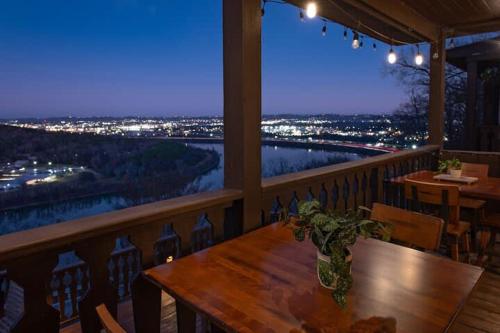 Historic Riverview Inn Five - main image