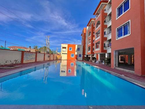 Bamburi Mombasa two bedroom Cutraz homes apartments with swimming pool 005 – khách sạn tại Mtwapa