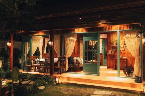Đàng Trong Home 2 (Đang Trong Home 2) in ゴーコン