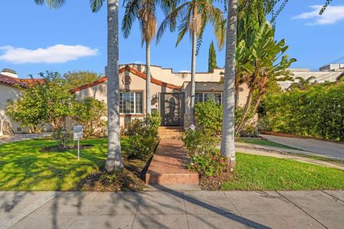 Beverly Hills Main House 3BR Hot Tub