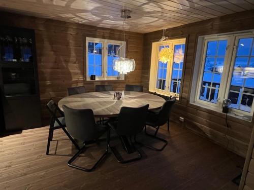 Nystoelen New cottage from 2023 amazing views in Nesbyen