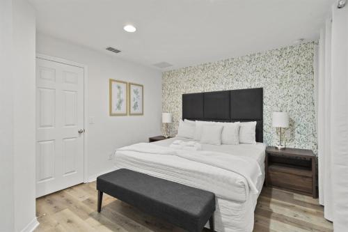 Fall near Disney Resort Pools Sleeps 8