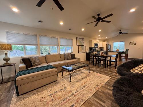 . Relaxing 3BR 2 En Suites, Bikes & Helmets