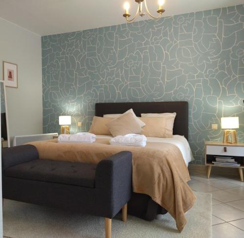 Fleurs de Cosmos Chambre d' hôtes Albi chambre d'hôte Carlus