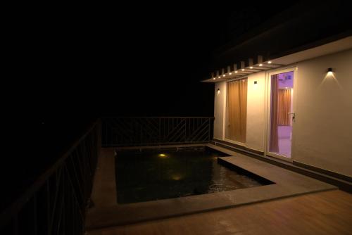 Bougainvillea HillView Retreat in Kollengode