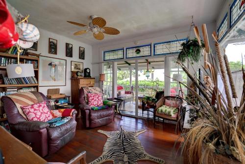 Hale Kawehi Guesthouse