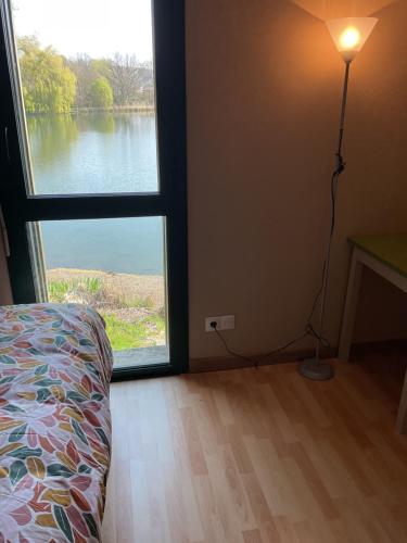Logement au bord de l eau in Chateau-Landon