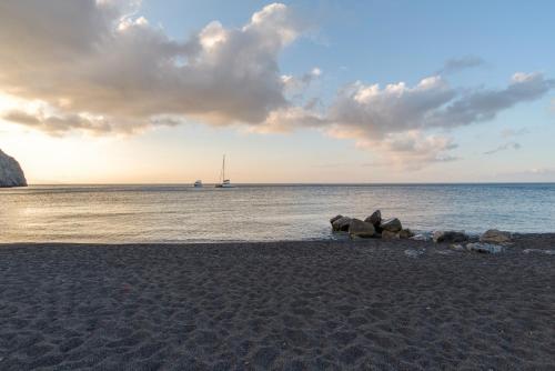 Hotel Porto Perissa - image 5