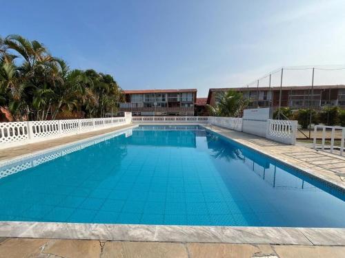 Swimming pool, loft calmo p/ familia, piscina e perto da praia in Praia do Sape