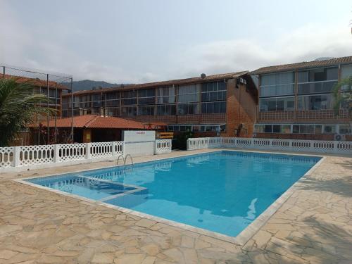 Ap p/ família grande, 3 quartos, piscina, conforto, 5min da praia – khách sạn tại Praia do Sape