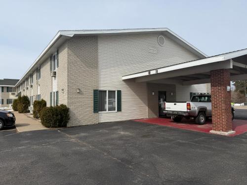 Hotel Iron Mountain Inn & Suites in Iron Mountain, USA