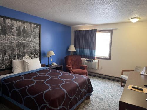 Super 8 by Wyndham Iron Mountain - image 30