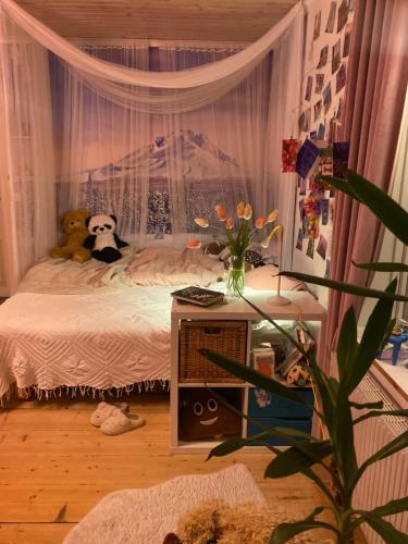Prästgård med pool & älv (Prastgard med pool & alv) in 시스스레백