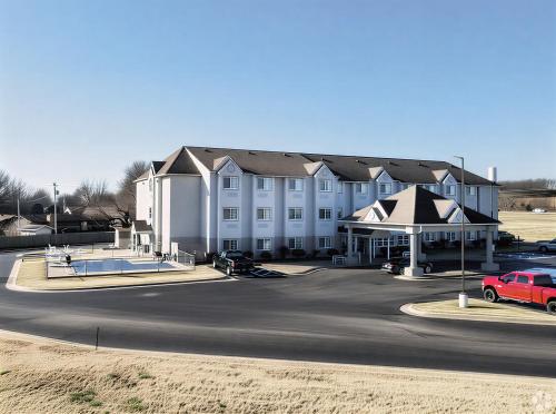 . Microtel Inn & Suites Claremore Route 66