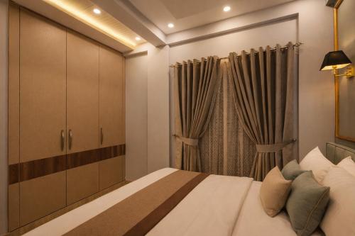Luxury 3 Bedroom Cottage with Mountain Views - Murree - image 3