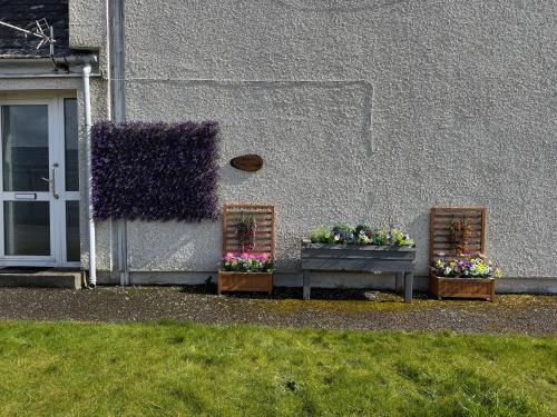 Helens Lybster cosy cottage on NC500 in Lybster