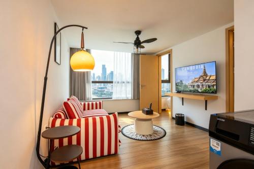 room detail thumbnail 0