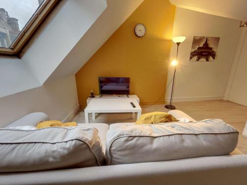 Appartement d’exception au cœur de la ville - FR-1-870-38