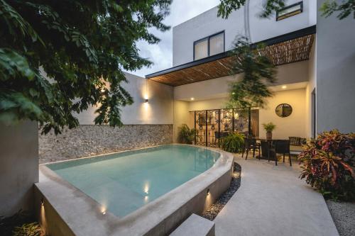 Casa Santian - Colonial Mansion near Paseo Montejo & Gastronomic Corridor