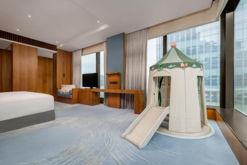 room detail thumbnail 1