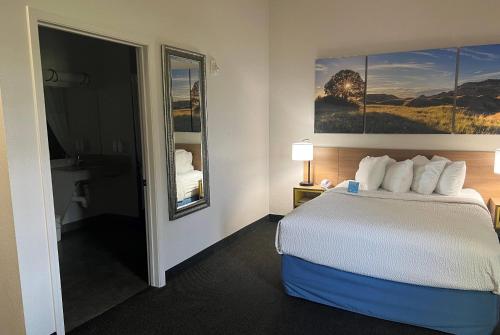 Days Inn & Suites by Wyndham Columbus NE in Columbus (NE)