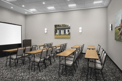 Hampton Inn & Suites Greenville/Spartanburg I-85 - image 17