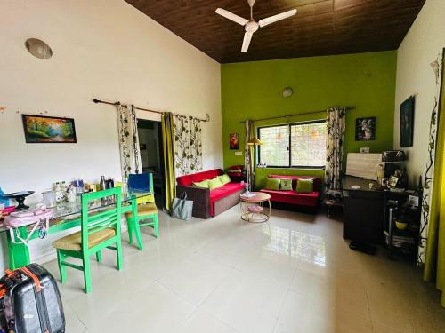 Water Whale Cottage – khách sạn tại Atvan