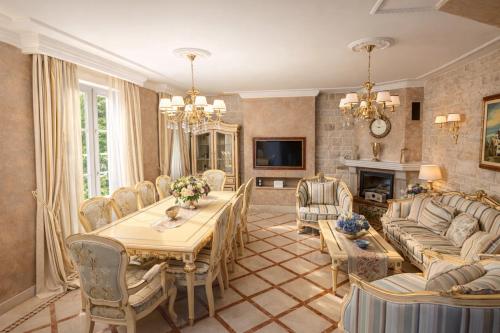 Conte Hotel & Restaurant in Perast
