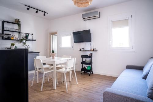BISCOTTAI Port Apartments 4