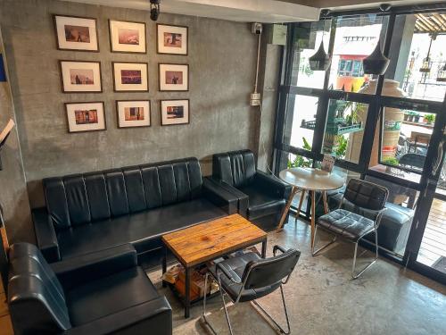 84 Gallery in Wua Lai