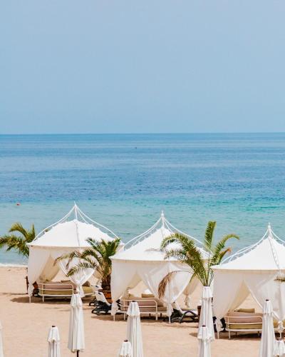 Oasis Resort & Spa Sea Garden Apartment – khách sạn tại Lozenets