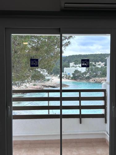 Apartamentos Portinatx Sea View in 聖胡安包蒂斯塔