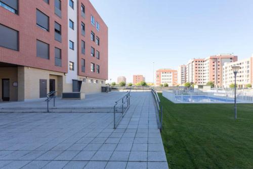 Apartamento el Parque piscina aire acondicionado a 5 minutos del centro en coche entorno tranquilo ideal mascotas