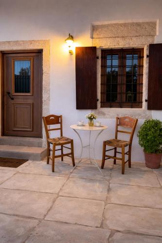 Madaro Traditional House - Tap to explore photos