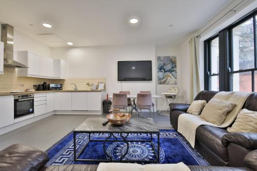 Mount Stuart Square Three-Bedroom Apartment, Cardiff Bay – khách sạn tại Butetown / Grangetown