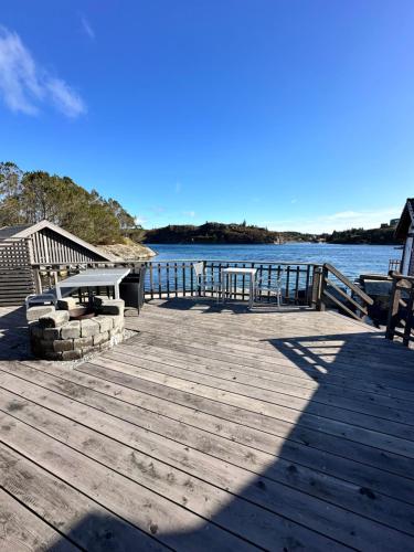 Heggøy rorbuer in Alveim