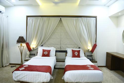 Hotel Jannat Celebration in Wani