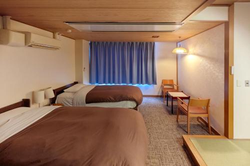 room detail thumbnail 0