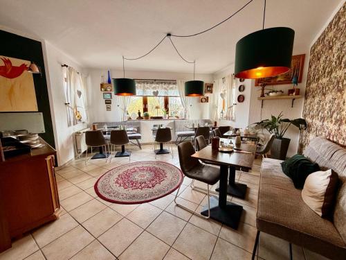 Hotel Kraus - Zentral in Bielefeld-Heepen, Gratis Parken, 24h Self Check-in in Бад Ойенхозен