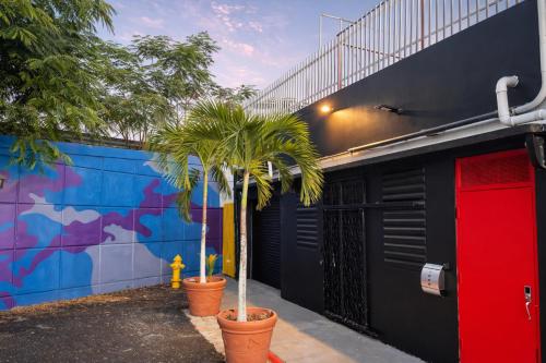 Open Air loft 4 bedrooms in Santurce San Juan beach - image 22