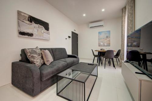 Grand Harbour House 2 In The Historic Three Cities – khách sạn tại Senglea