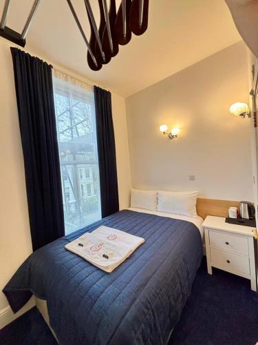 room detail thumbnail 0