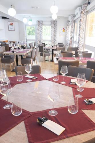 مطعم, The Originals Access, Hôtel Valence Est in Valence
