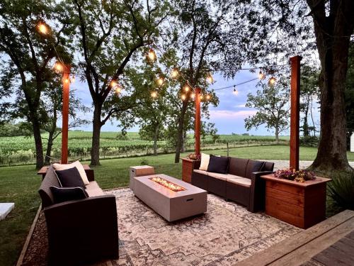 . Private Wooded Escape Hot Tub Quiet Seclusion Fire Pit Games