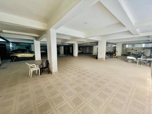 LuxuriousNoise-free 1BHKTapovanNear LaxmanJhula - image 3