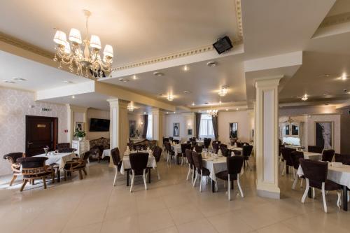Premium Hotel - image 5