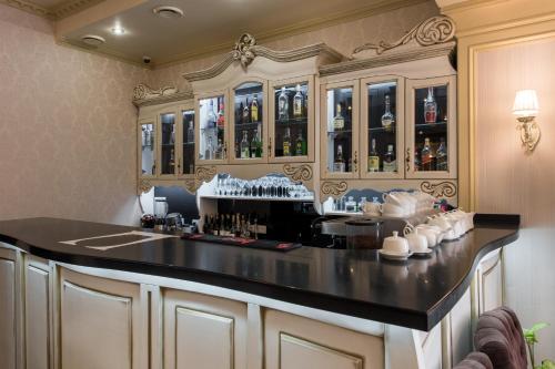 Premium Hotel - image 11