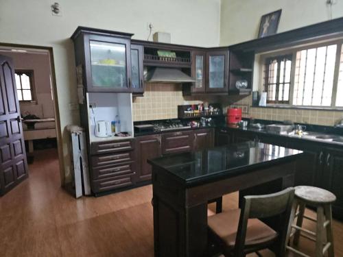 Premium Villa near Pala Ramapuram "Elavumkal Home stay" in Thellakom