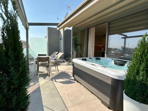 The Loft #Athens#Riviera#Seaviews#Rooftop#Unoblu - image 9