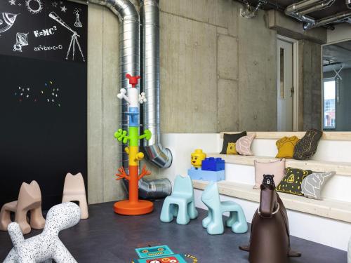 ทัศนียภาพภายนอกโรงแรม, ไอบิส สไตล์ เดลฟท์ ซิตี้ เซ็นเตอร์ (ibis Styles Delft City Centre) in เดลฟท์
